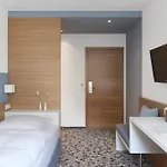 Waldhorn Hotel 3*