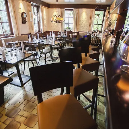 ホテル Waldhorn 3*