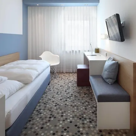 ホテル Waldhorn 3*