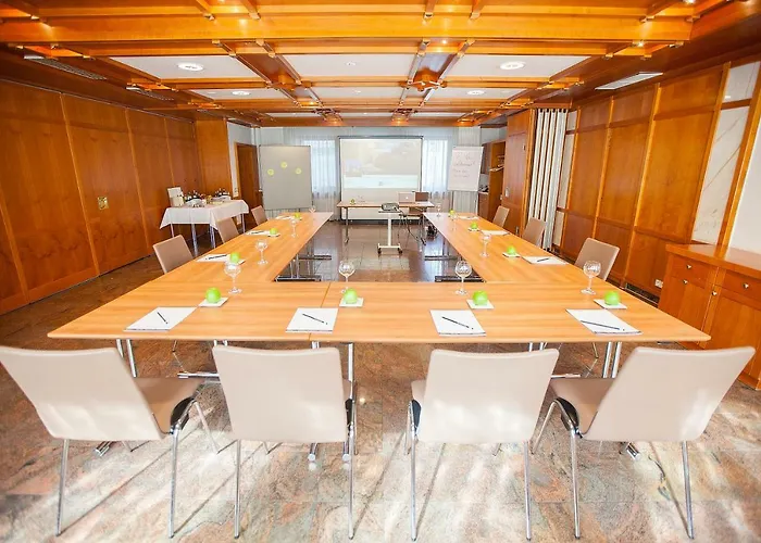 Отель Waldhorn Бёблинген